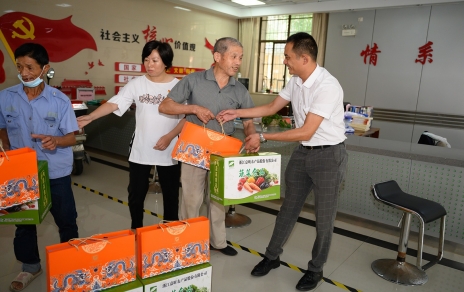 “四助二化”慰問(wèn)系列之：情暖中秋！